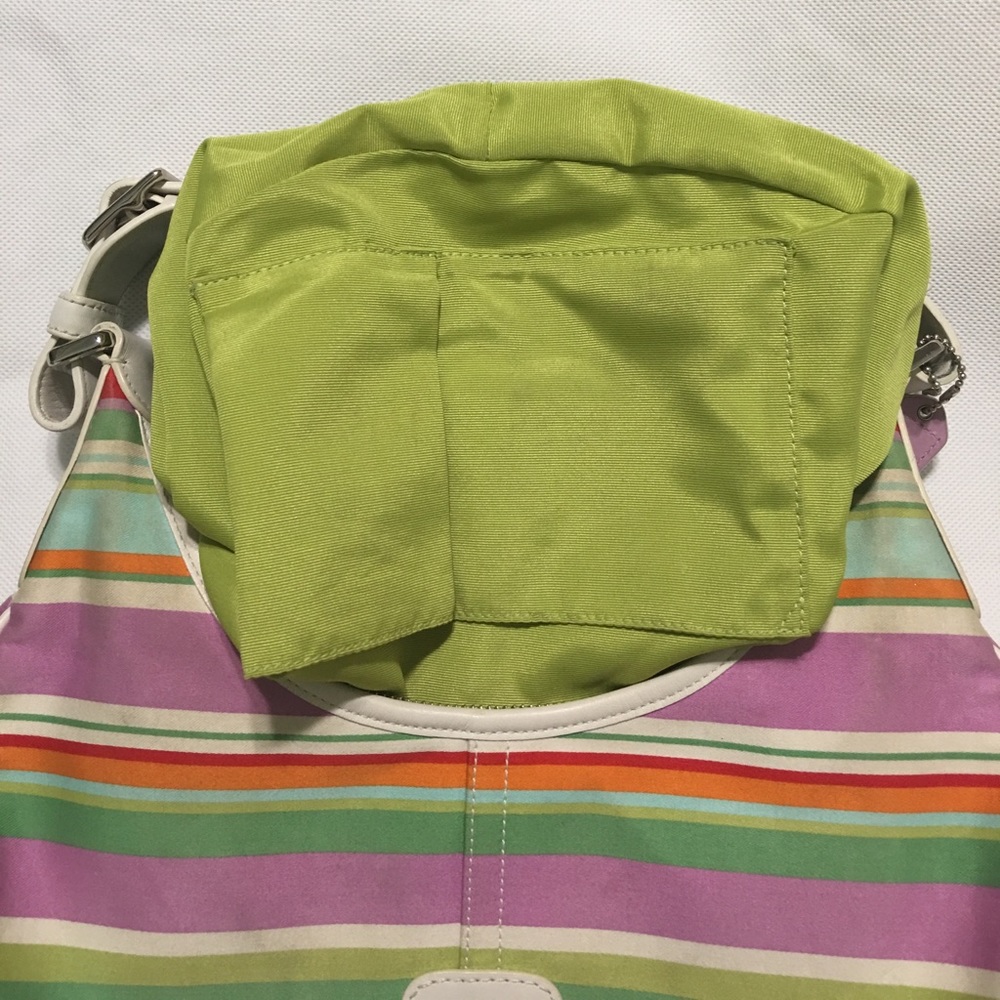 Coach Striped Hampton Hobo Vintage - Picture 4 of 8
