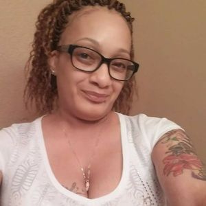 Meet your Posher, Jeanette