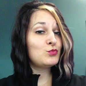 Meet your Posher, Sharon