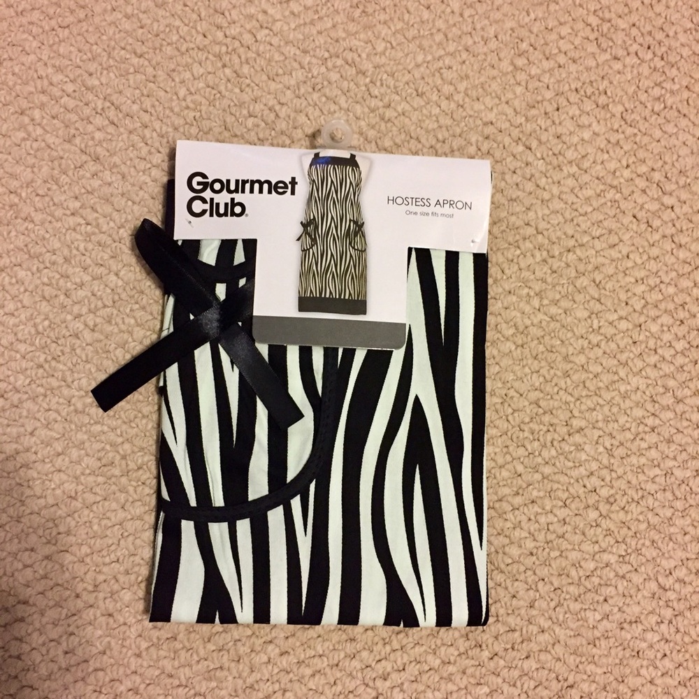 NWT Hostess apron zebra print