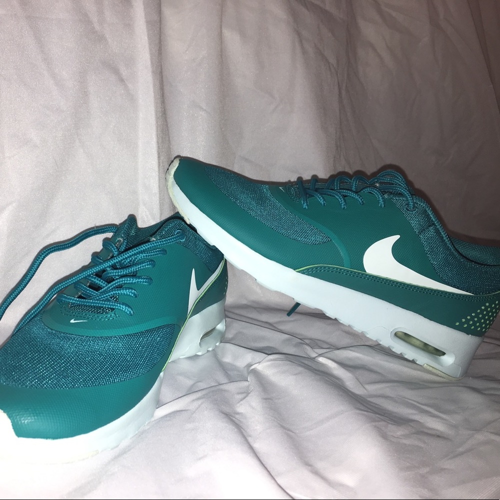 blue nike air max thea