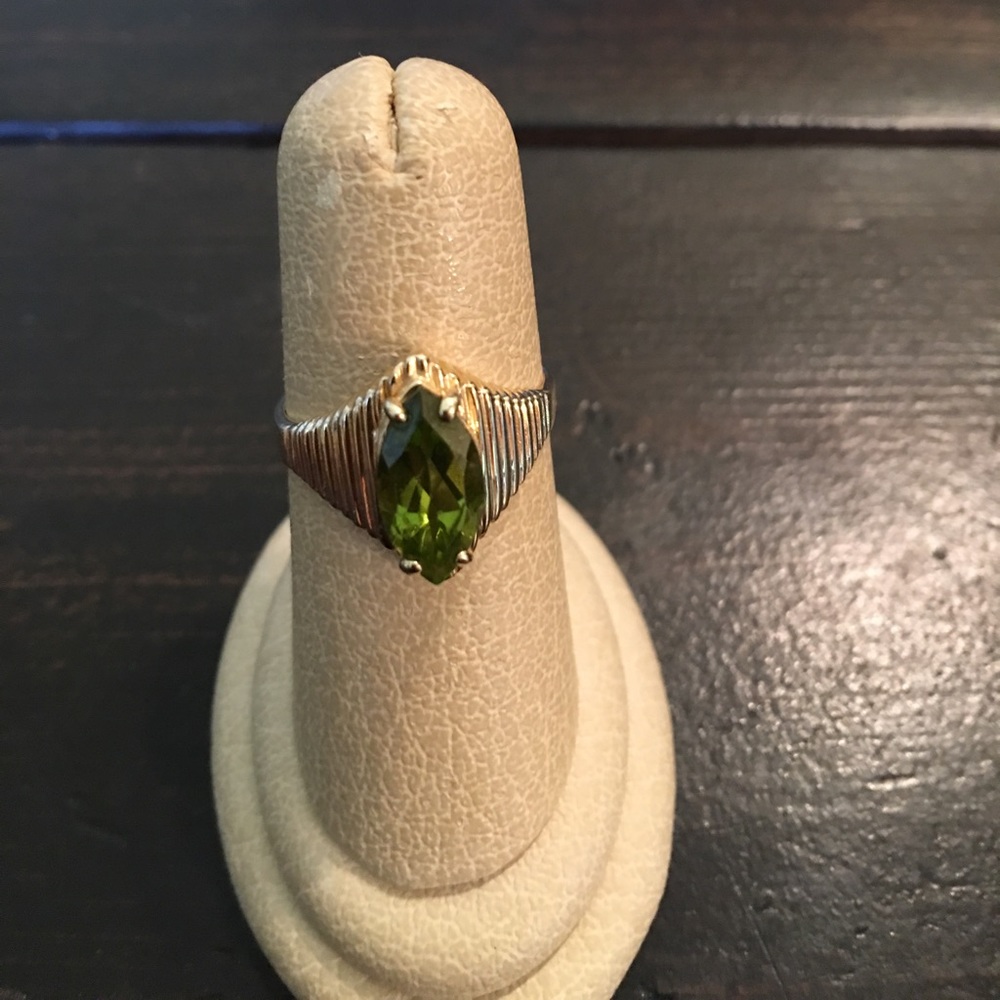 Gold and Emerald Ring