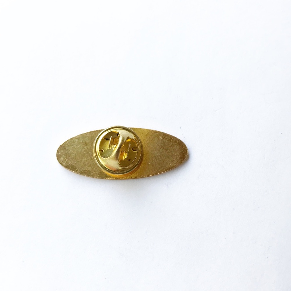 Vintage Nike Enamel Pin - Picture 2 of 2