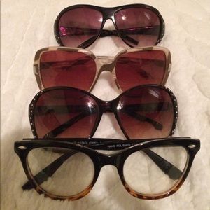 Eyewear bundle. What a deal!!!! 🕶