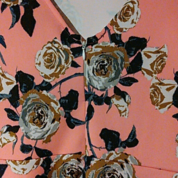 Peach Floral Skater Dress - Picture 4 of 5