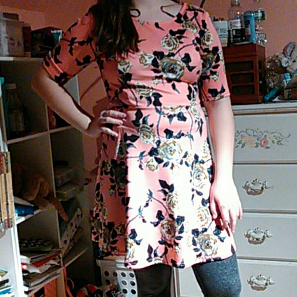 Peach Floral Skater Dress - Picture 5 of 5