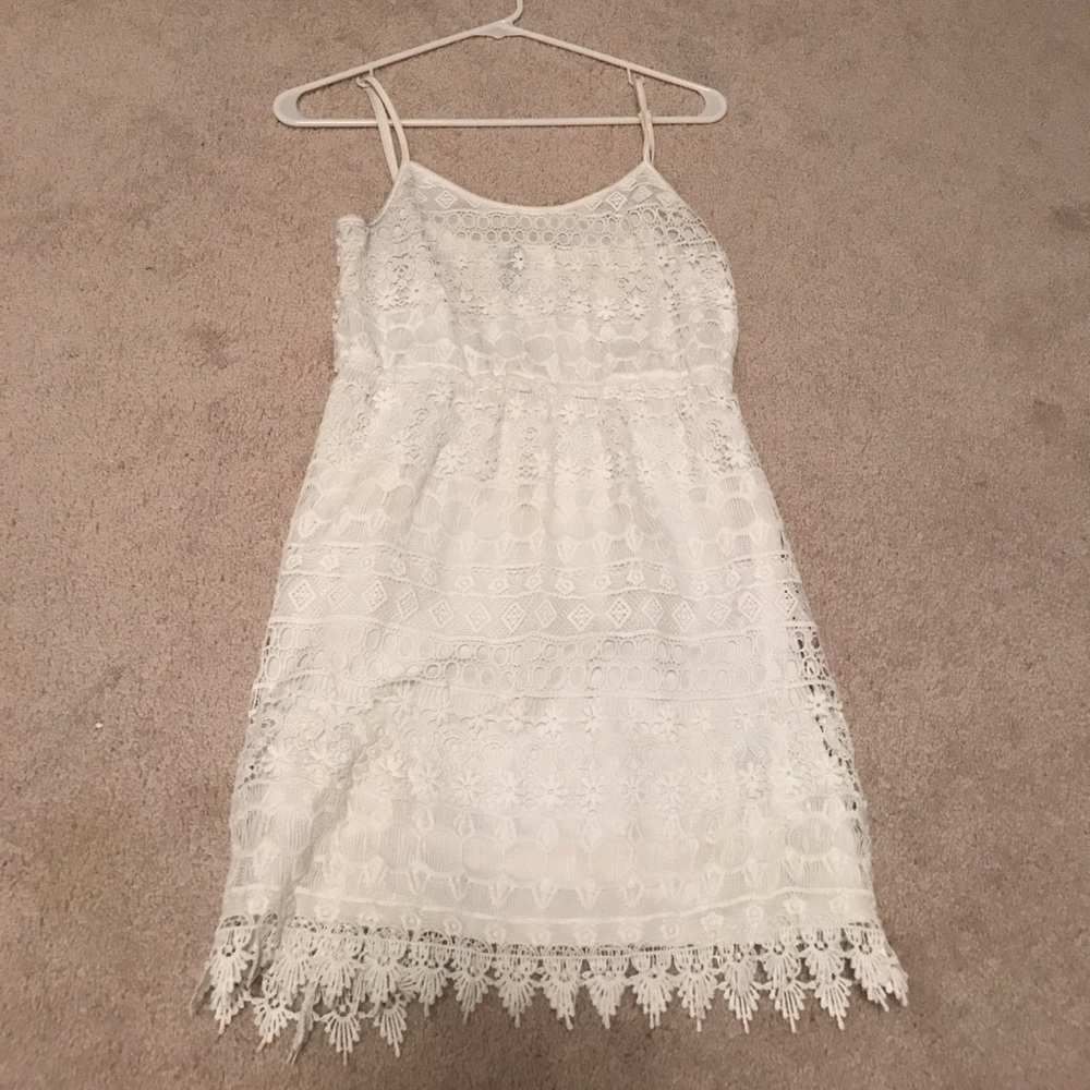 White lace dress