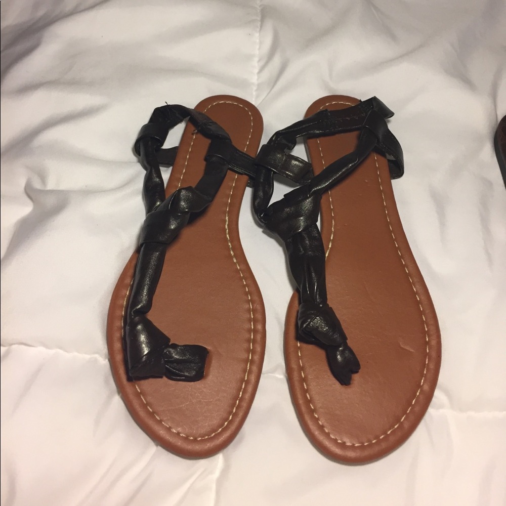 Sandals - Picture 2 of 4