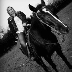 Meet your Posher, Ashley