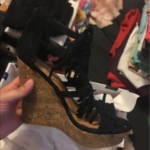 Not Rated honey bun wedges