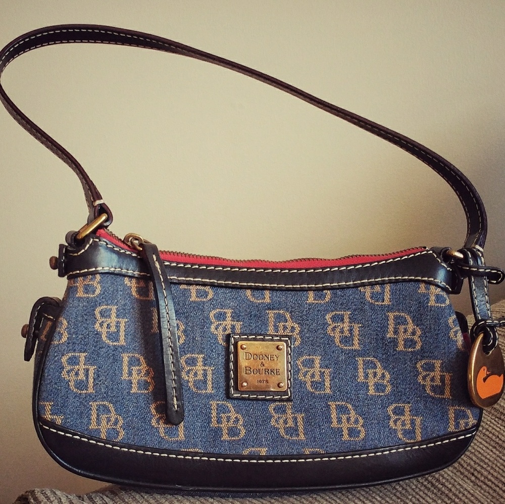 Dooney & Bourke Purse