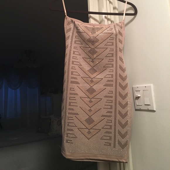 Dress - Picture 5 of 5