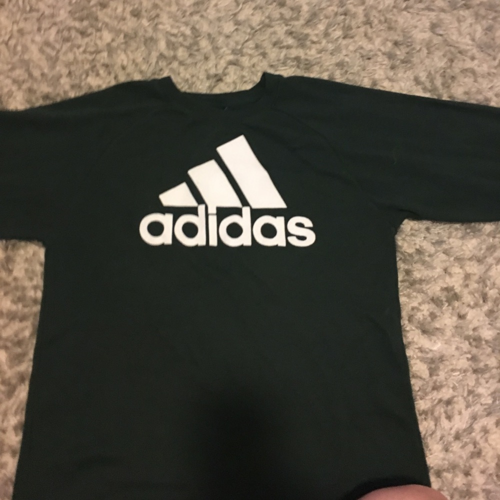 Light weight adidas top