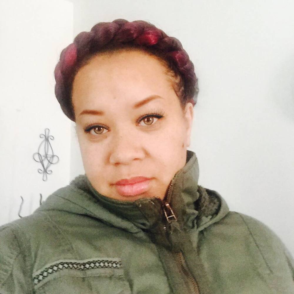 Meet your Posher, Roxanna
