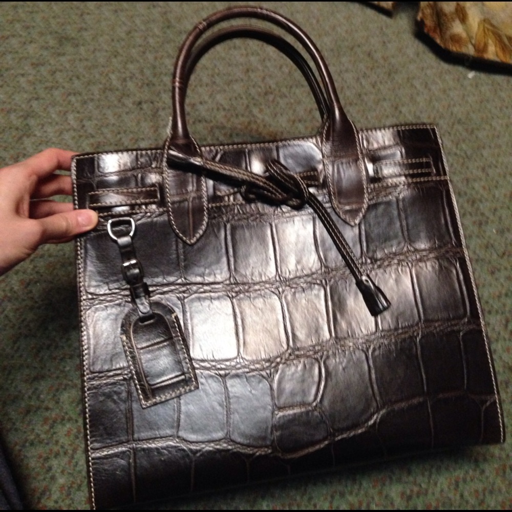 Dooney & Bourke brown t"Moro tassel bag Nwt