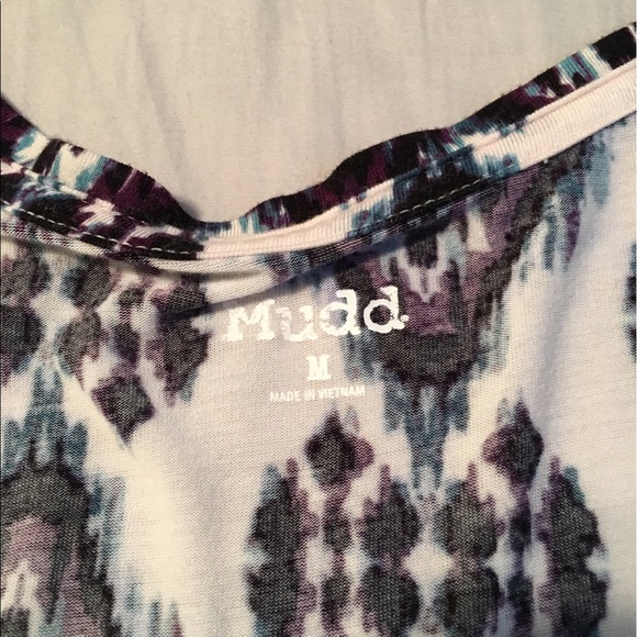 T shirt - Picture 2 of 3