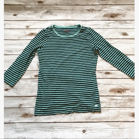 Vineyard Vines 3/4 Length Sleeve Tee - Picture 2 of 5