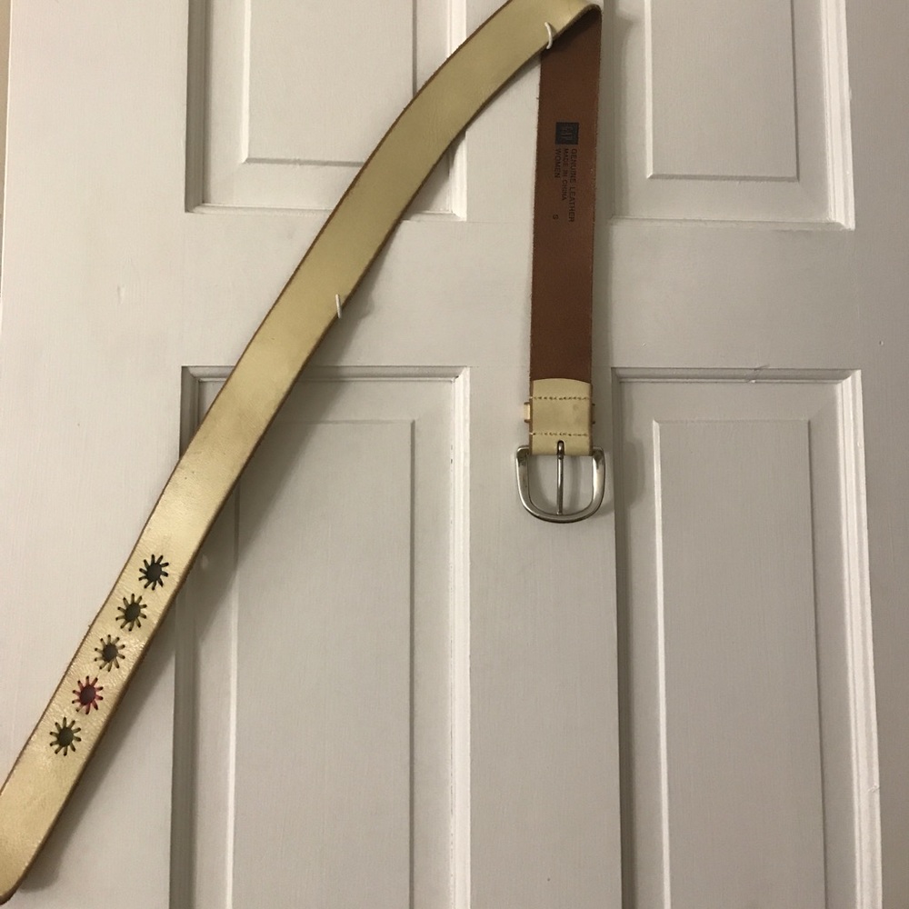 GAP flower belt