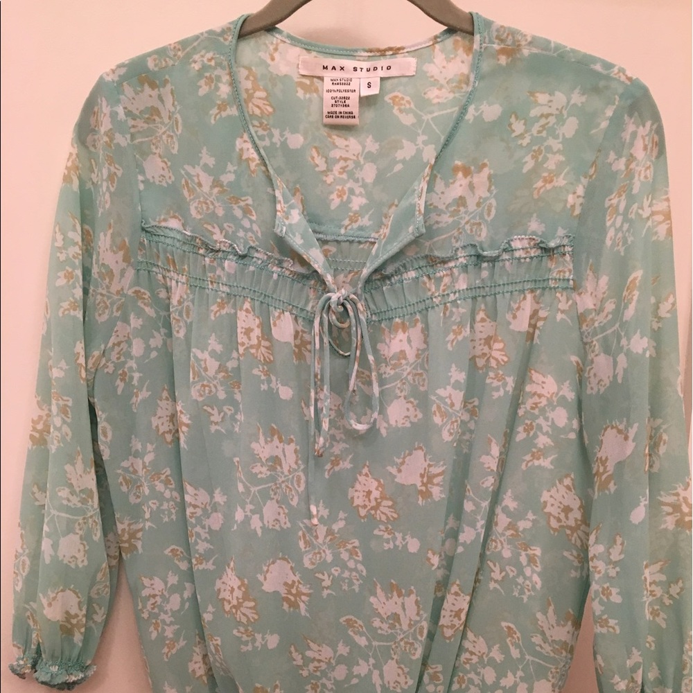 Max Studio blouse.