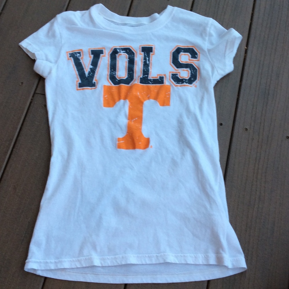 Set of 2 t-shirts size M fits like 8-10. No stains