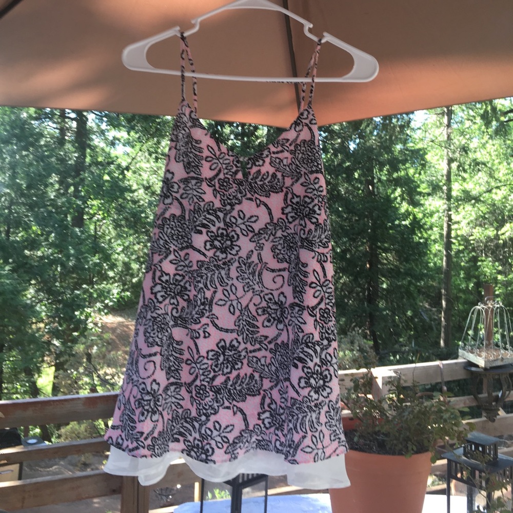 New C&E summer top