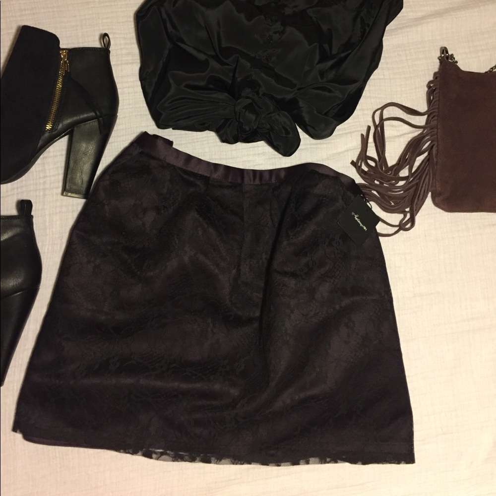 Lace skirt size M