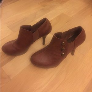 Brown bootie