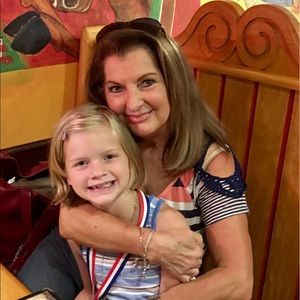 Meet your Posher, Teresa