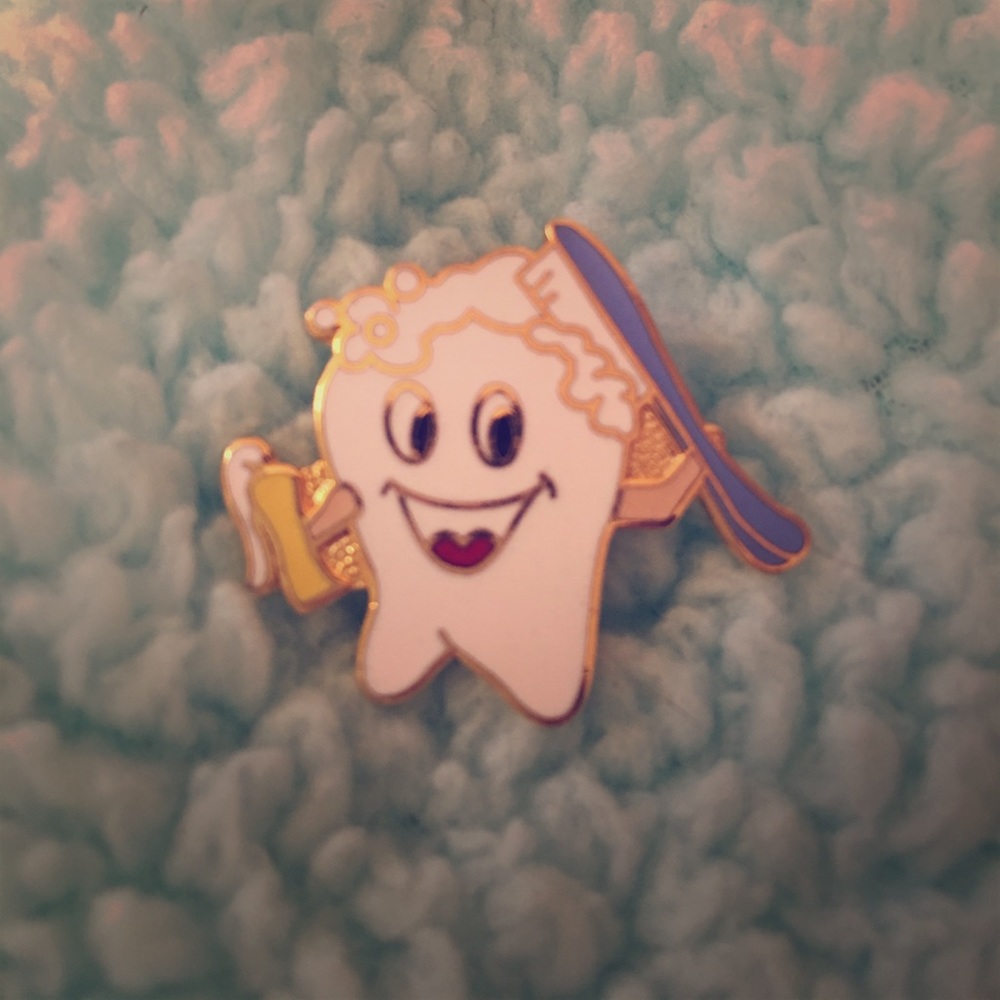 Super Cute Tooth Pin!