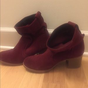 Slouchy burgundy boots