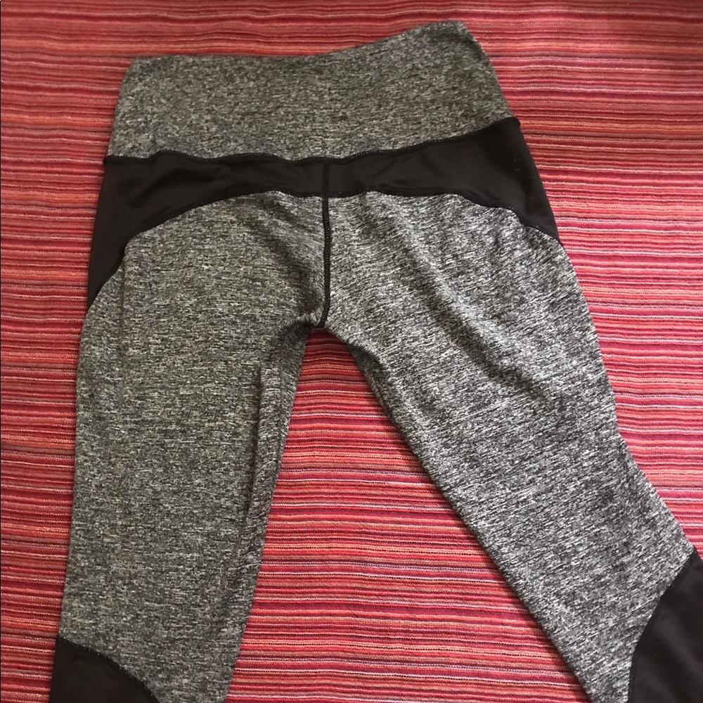 Workout capris - Picture 2 of 5