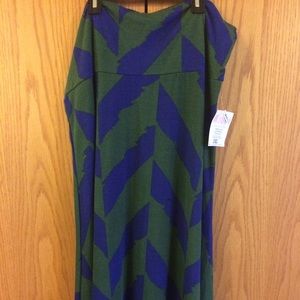 Lularoe maxi skirt 2x new green and blue chevron