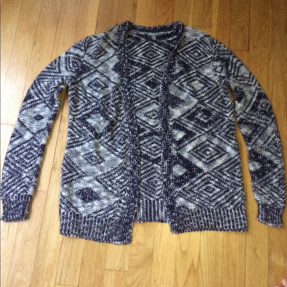 Blue,and white patterned cardigan