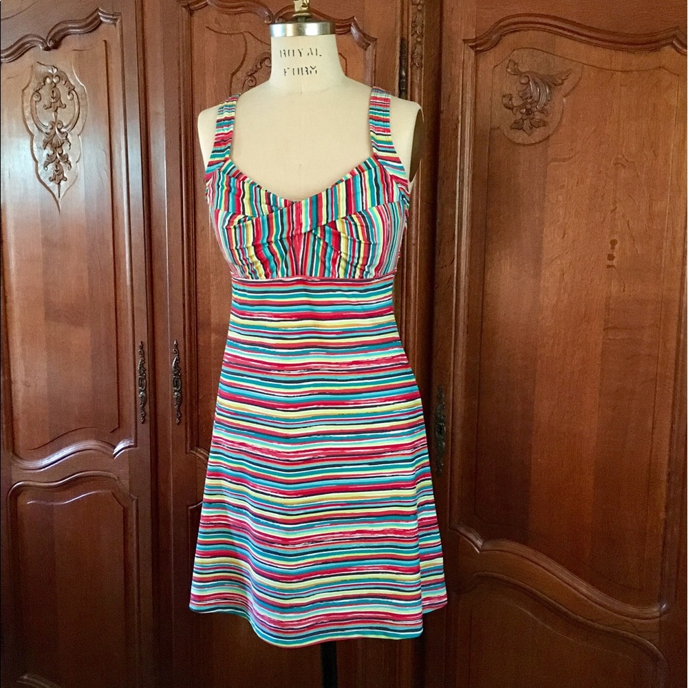 ATHLETA Sundress 👒 Active wear style built-in bra