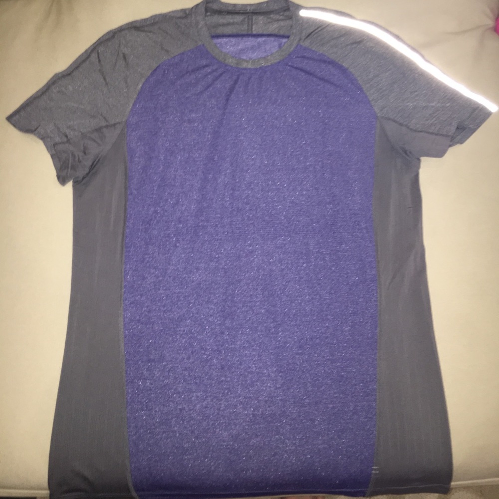 Lululemon men's short sleeve shirt