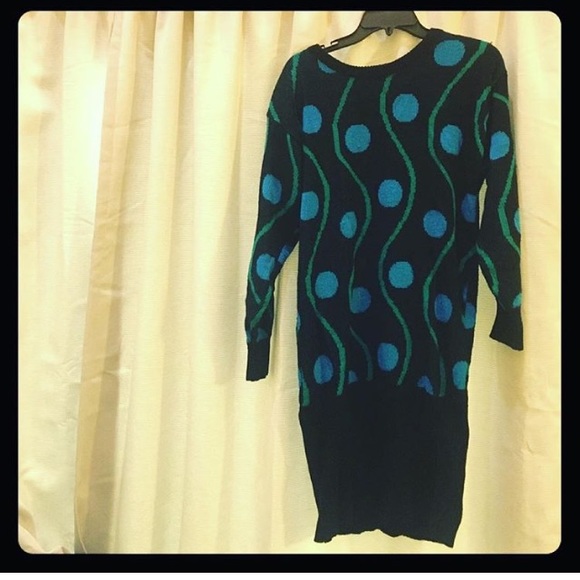 MAKE AN OFFER‼️ Inspiration Sweater Dress Size M - Picture 1 of 2