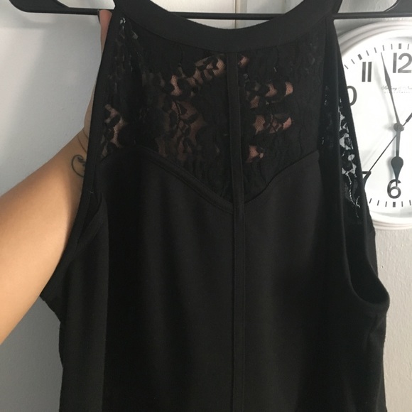 Sleeveless formal blouse/ never worn - Picture 2 of 3