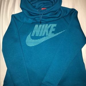 Nike pullover