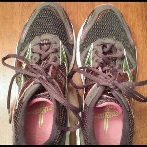 Mizuno Women's Sz 8.5