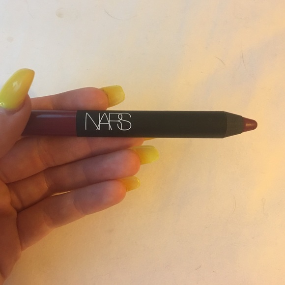 NEW NARS *VELVET MATTE LIP PENCIL IN DAMNED* - Picture 2 of 4