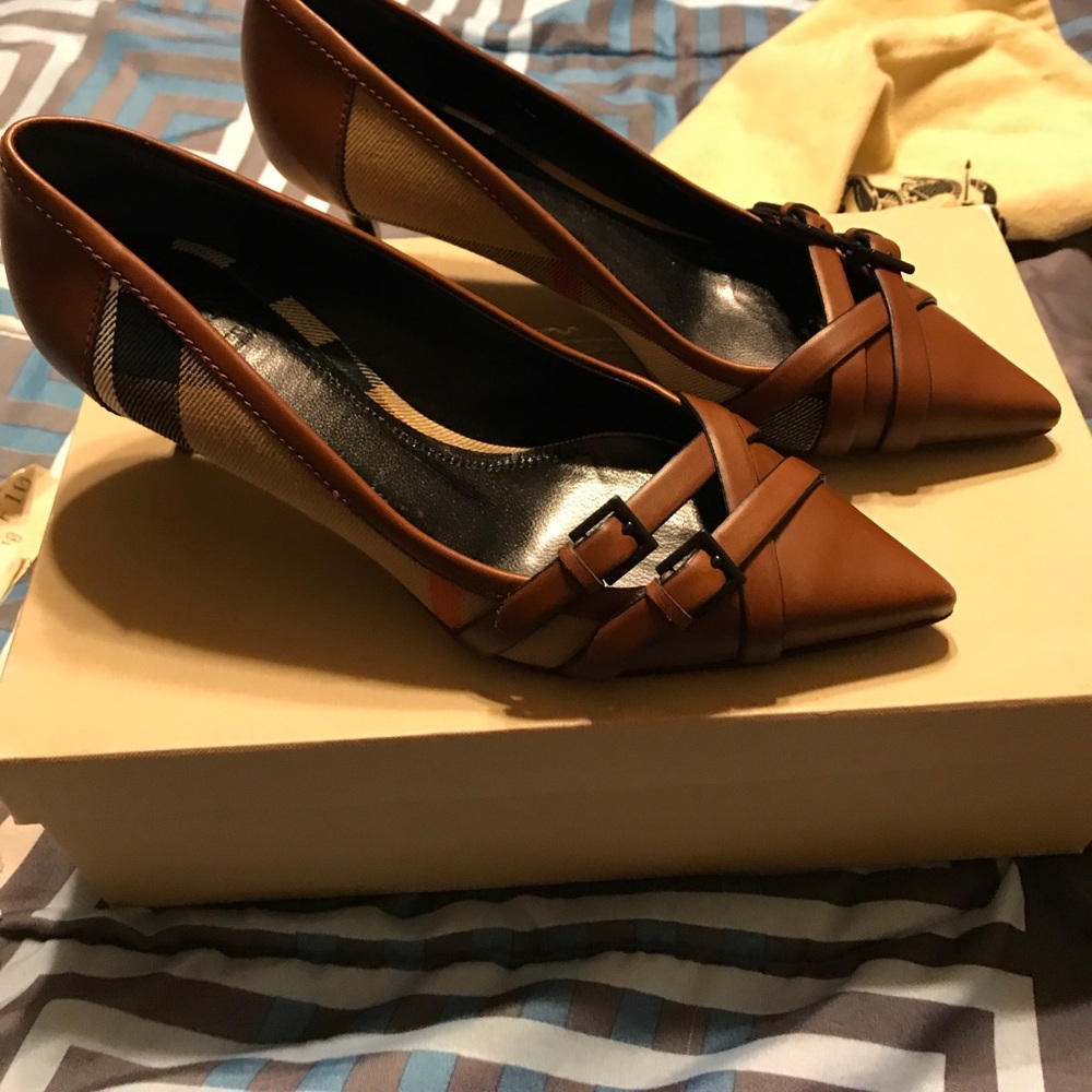 Burberry heels