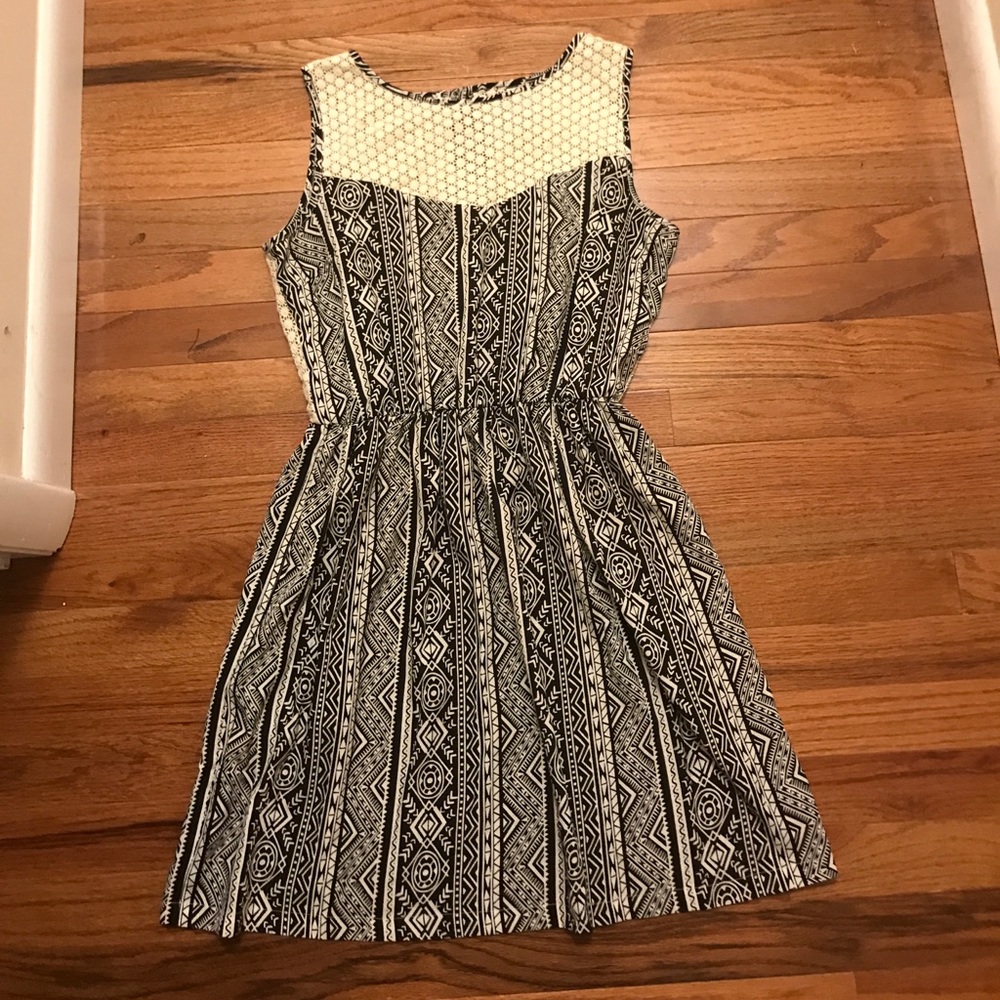 Lace Back Tribal Print Dress
