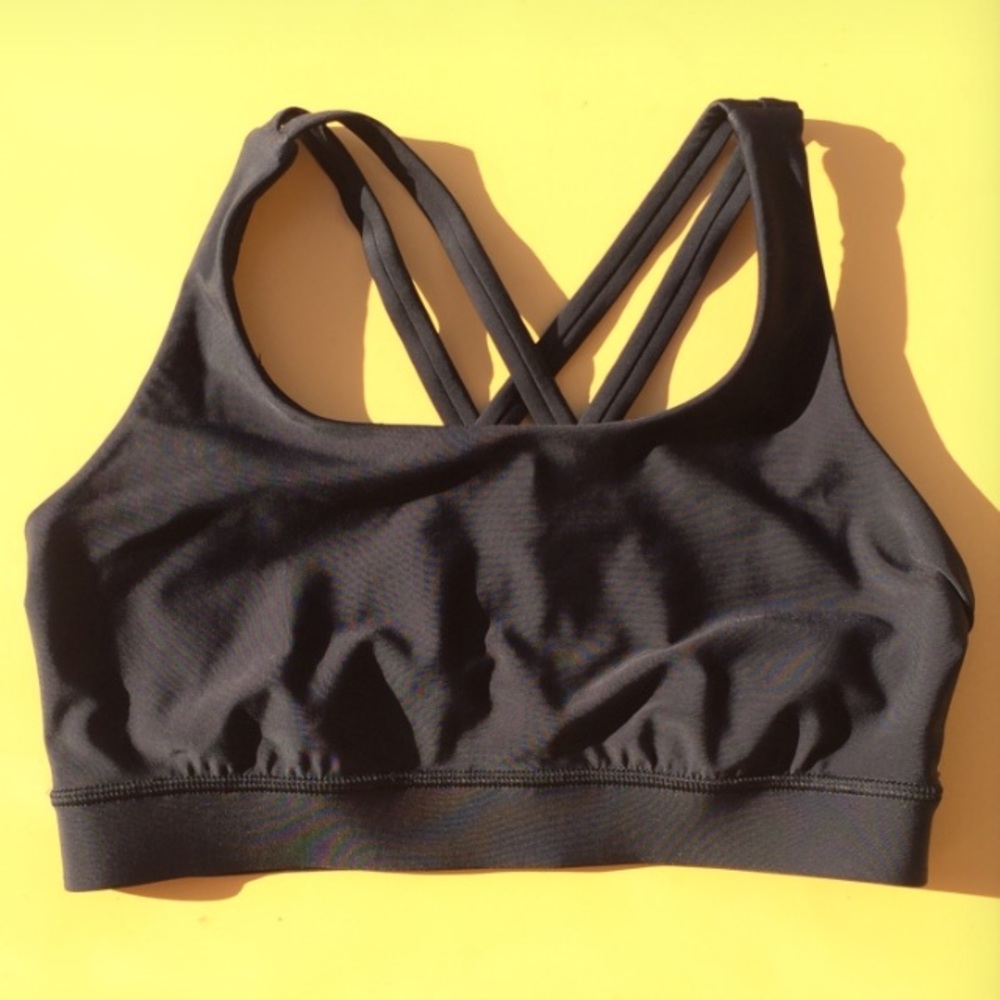 Lululemon energy h2o bra size 4