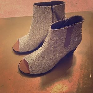 TOMS booties