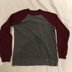 obey crew neck size small
