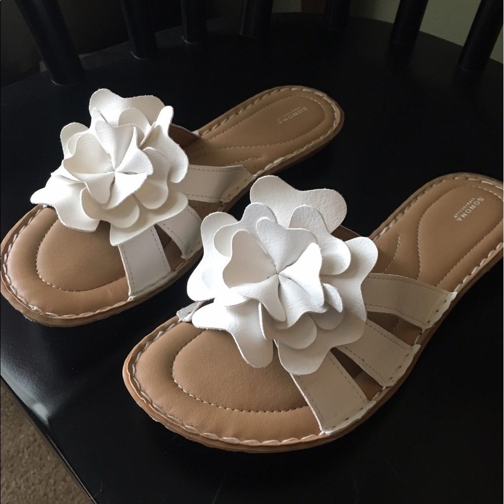 Sonoma Flower Sandals