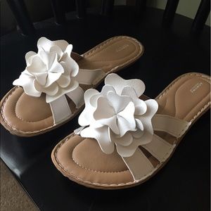 Sonoma Flower Sandals