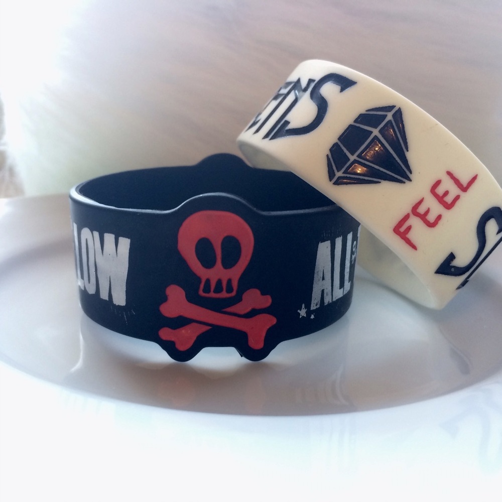 Sleeping with sirens rubber bracelet