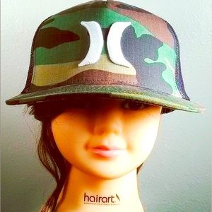 HURLEY YUPOONG THE CLASSIC HAT