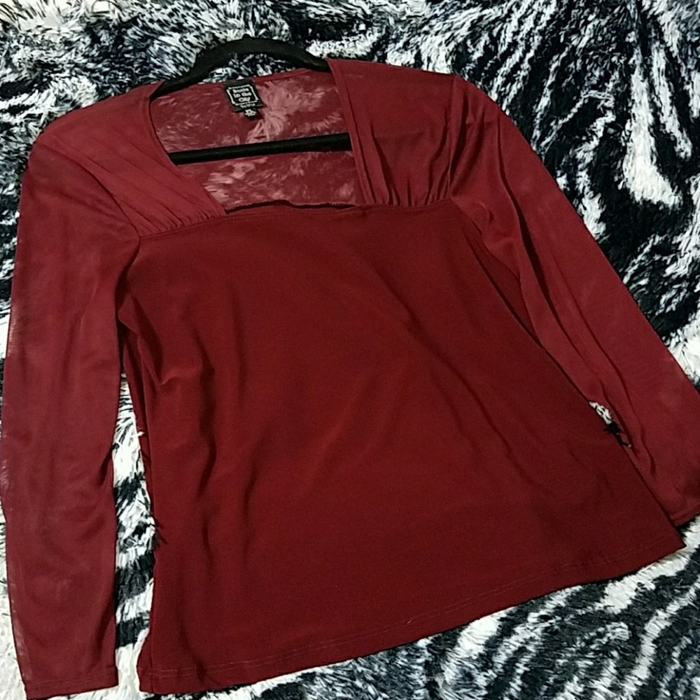 Gorgeous top, size Petite L